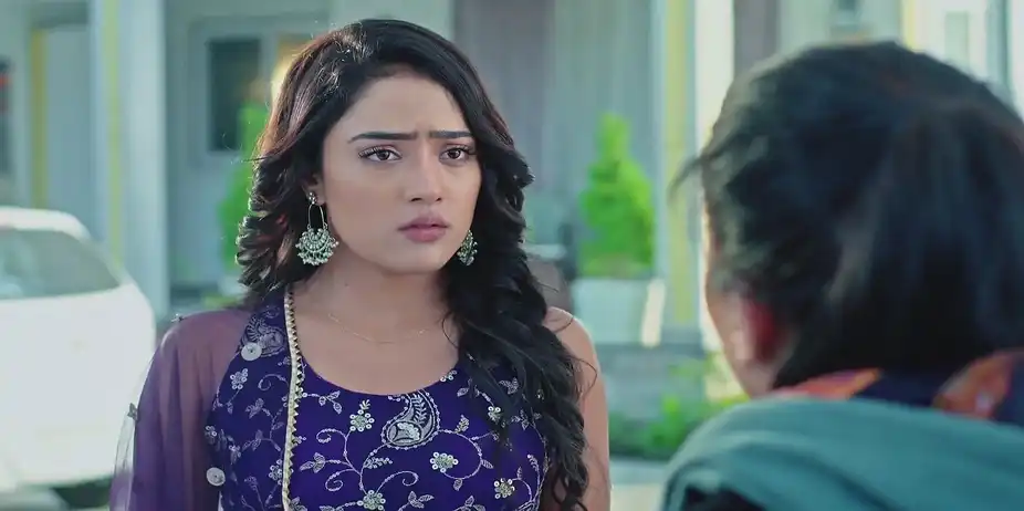 Heer Stops Simran from Confessing - Heer Tey Tedhi Kheer