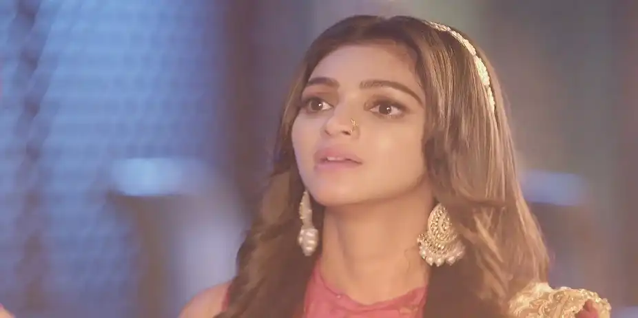 Khushi Tells Purvi a Lie - Kumkum Bhagya
