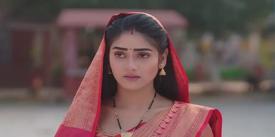Sanjukta Scolds Lakshmi - Tuma Bina