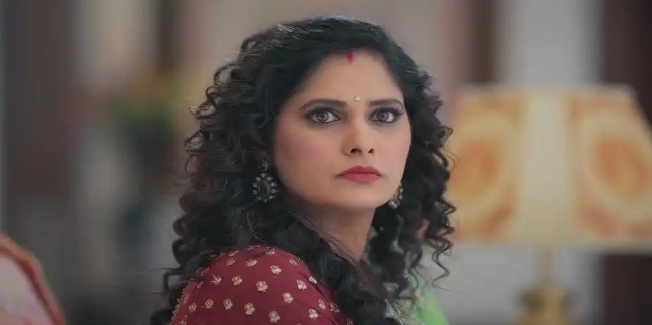 Chandrika Likes Wedding Clothes for Vasudha - Vasudha