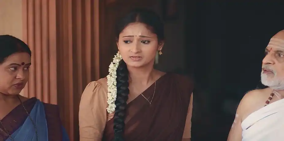 Durga Raises Her Voice against Bhaskar - Naa Ninna Bidalaare