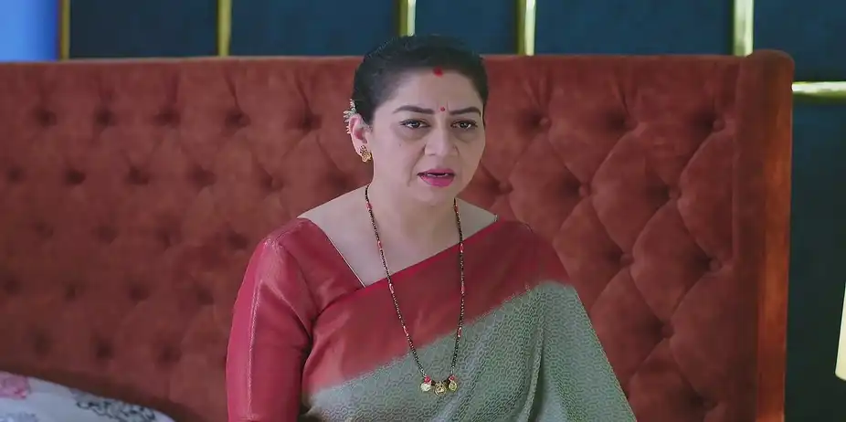 Madhav Questions Tulasi about Her Lie - Shrirasthu Shubhamasthu