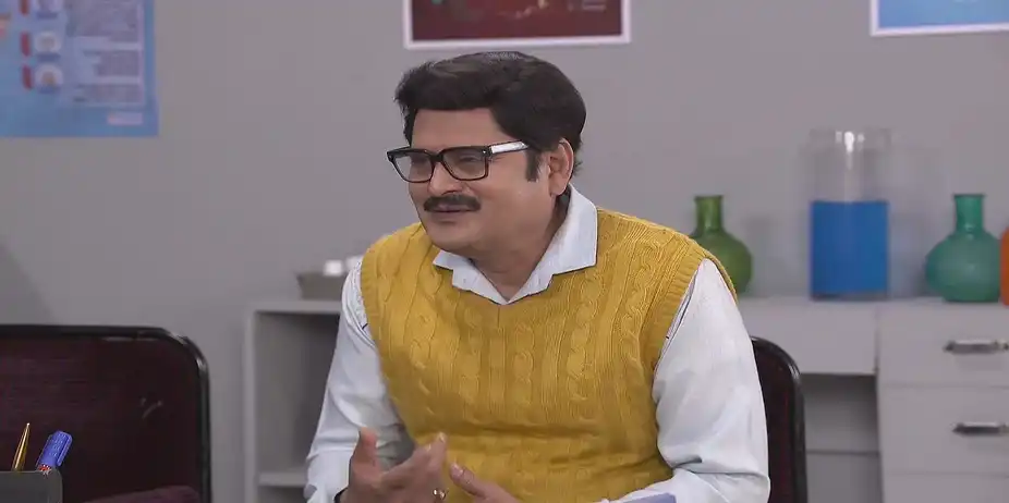 Tiwari Asks Jineshwar for a Unique Medicine - Bhabi Ji Ghar Par Hai