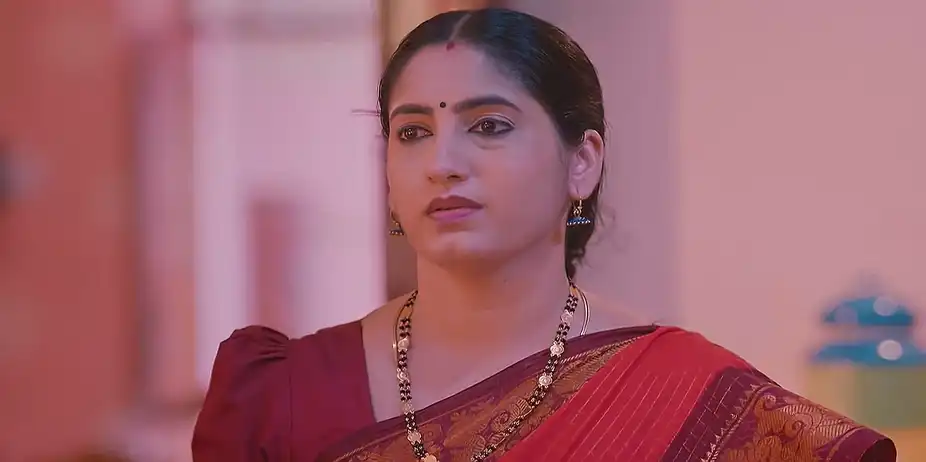 Mythili Leaves Chembakamangalam - Valsalyam