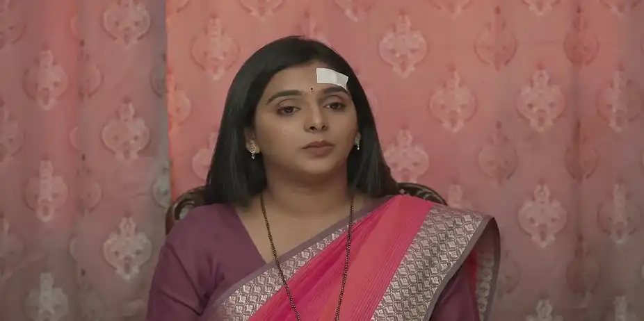 Deepa Gets into Trouble Because of Amol - Appi Amchi Collector