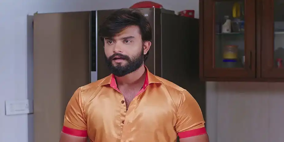 Parshu Interrupts Saubhagya and Parvathi's Talk - Annayya
