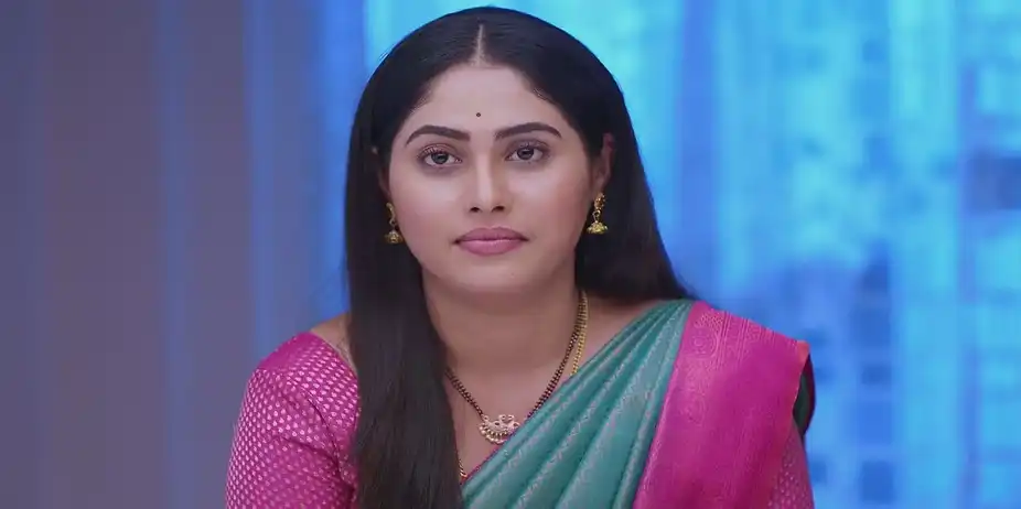 Madhav Questions Jayashree about the Room - Punha Kartavya Ahe