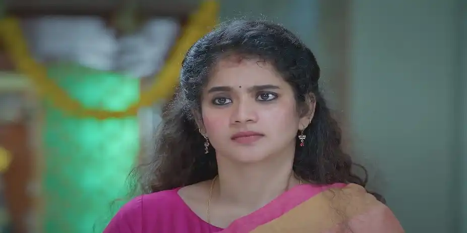 Veera Senses Something Amiss - Veera