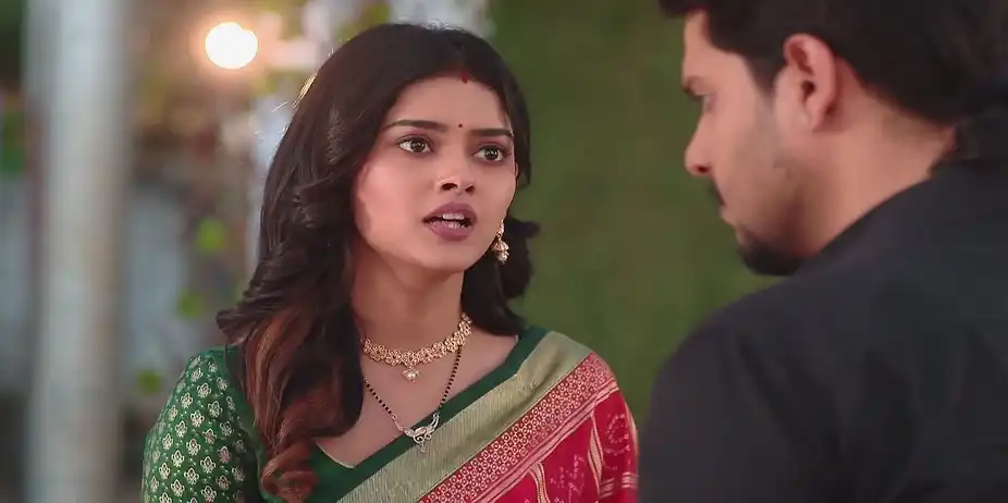 Mayank's Actions Angers Rekha - Bhagya Rekha