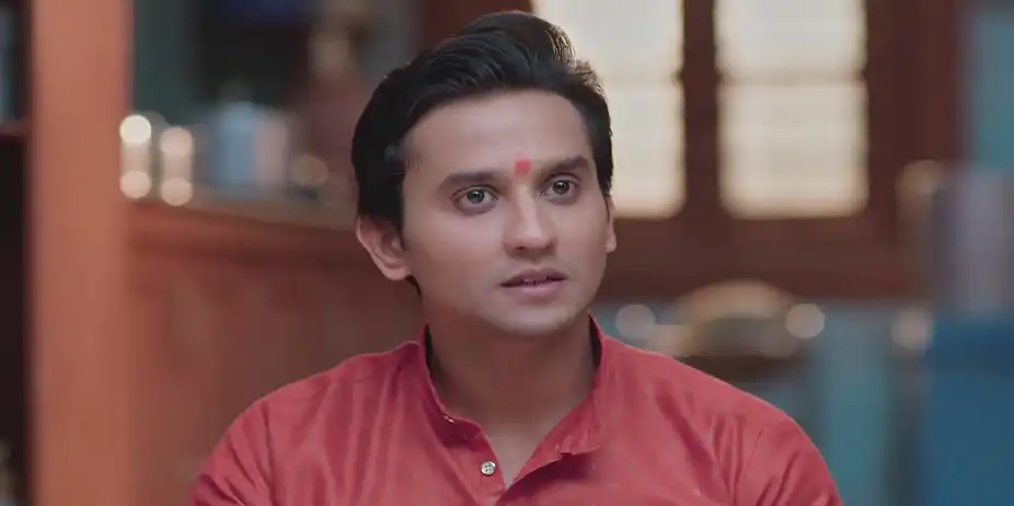 Jayant Is Astonished on Seeing the Food Items - Lakshmi Niwas