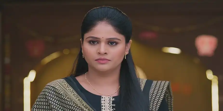 Bhavana Taunts Siddhiraj - Lakshmi Niwas