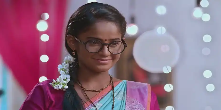 Savali Prays to God for Sarang - Savalyachi Janu Savali