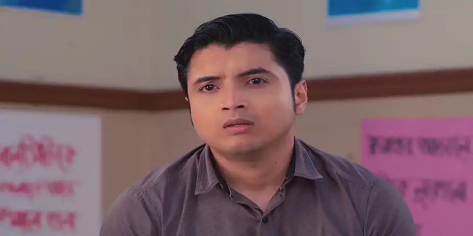 Ayan Apologises to Moyna - Puber Moyna
