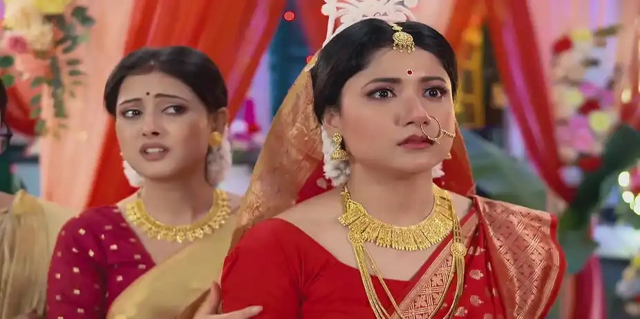 Puti Fears Abhishek Is in Danger - Neem Phooler Madhu