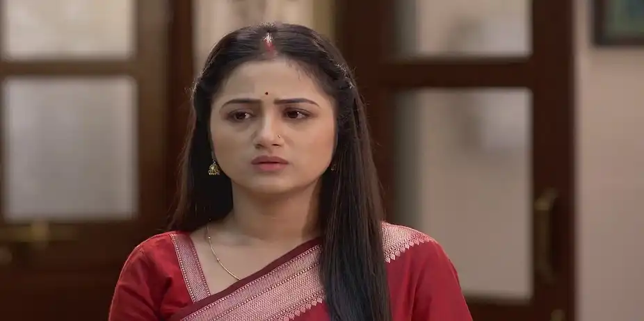 Bhavani Compels Kavya to Obey Gurudeb - Mala Bodol
