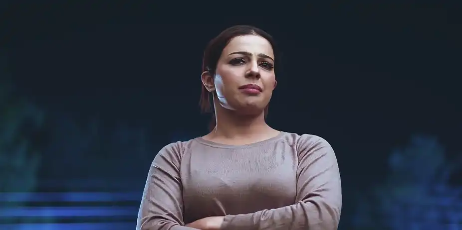 Maya Gives Her Crew a 'Raksha Kavach' - Naa Ninna Bidalaare