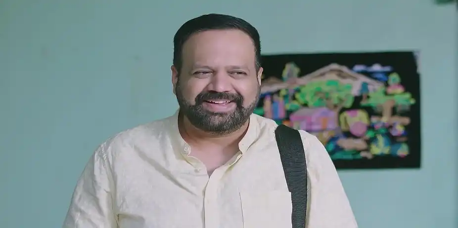 Veena's Act in front of Santosh - Lakshmi Nivasa