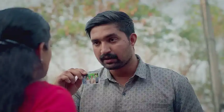 Jeevan Asks Sujatha about His Sister - Madhura Nombara Kaattu