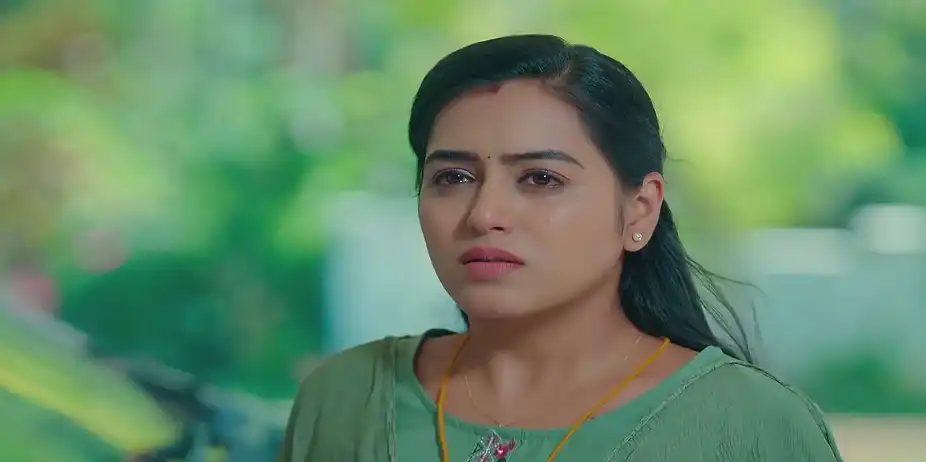 Deepak Lashes Out at Radha - Akale