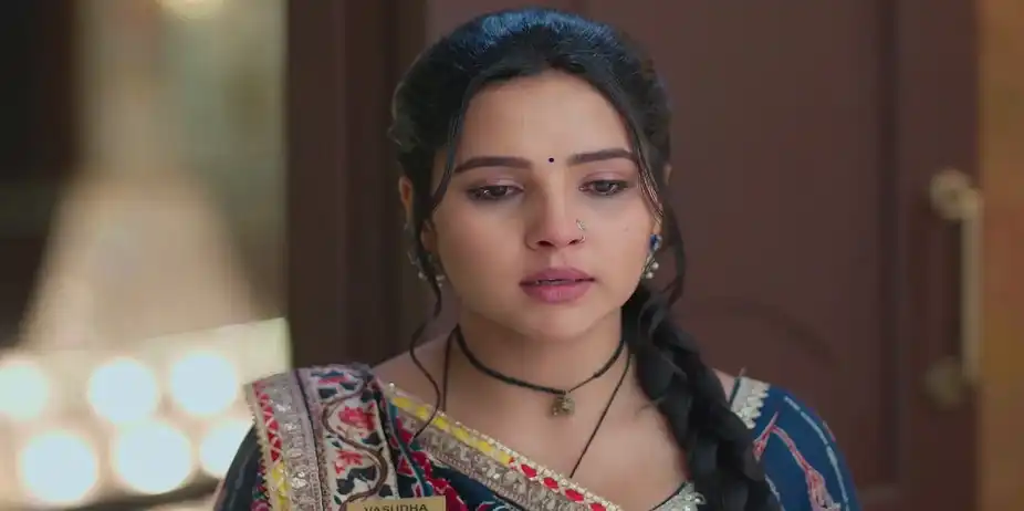 Vasudha Does Not Tell Chandrika the Truth - Vasudha
