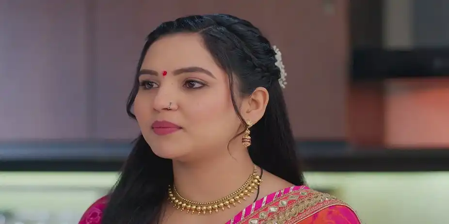 Sarika Questions Vasudha about Having Halwa - Vasudha