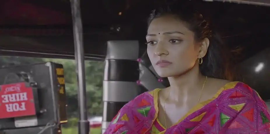 Lakshmi Follows Malishka - Bhagya Lakshmi