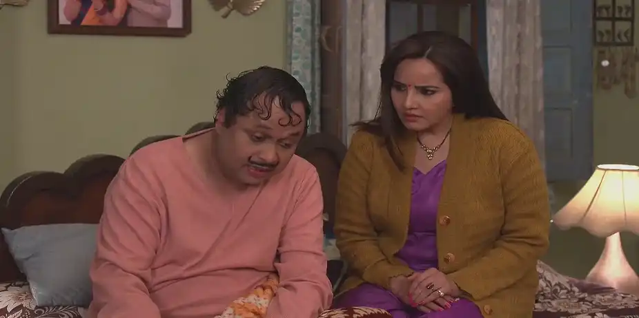 Happu Tells Rajesh about Mortgaging the House - Happu Ki Ultan Paltan
