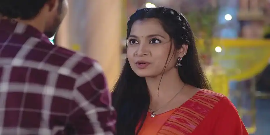 Dev Reassures Archana - Sathi Sata Janmara