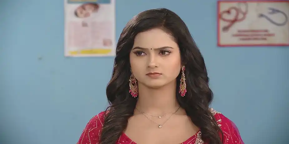 Vanshika Worries about Sambhav's Grandmother - Suna Jhia