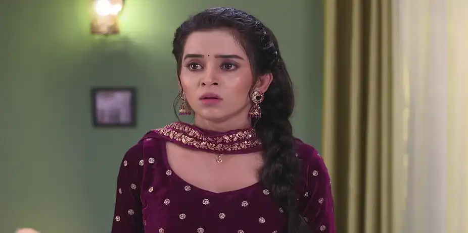 Mani Tries to Pacify Abhi - Tu Khara Mun Chaai