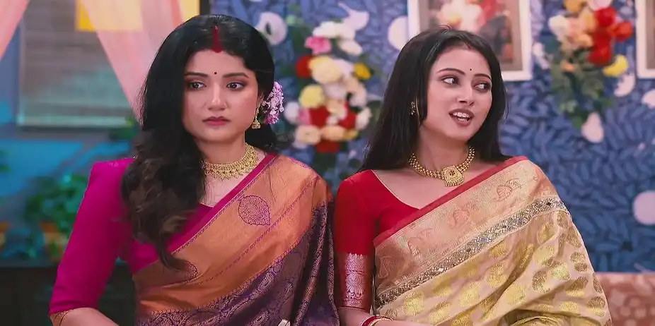 Parna Leaves Puti's in-Laws' Place - Neem Phooler Madhu