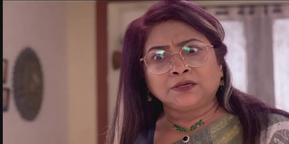 Pritha Blames Koushiki for Ruining Her Mood - Jagadhatri