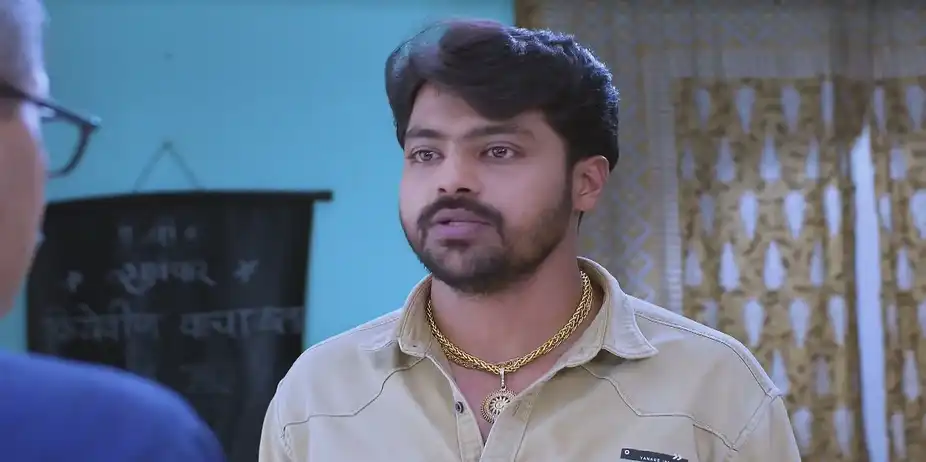 Jaydev Complains to Adhipati about Bhuaneshwari - Tula Shikvin Changlach Dhada