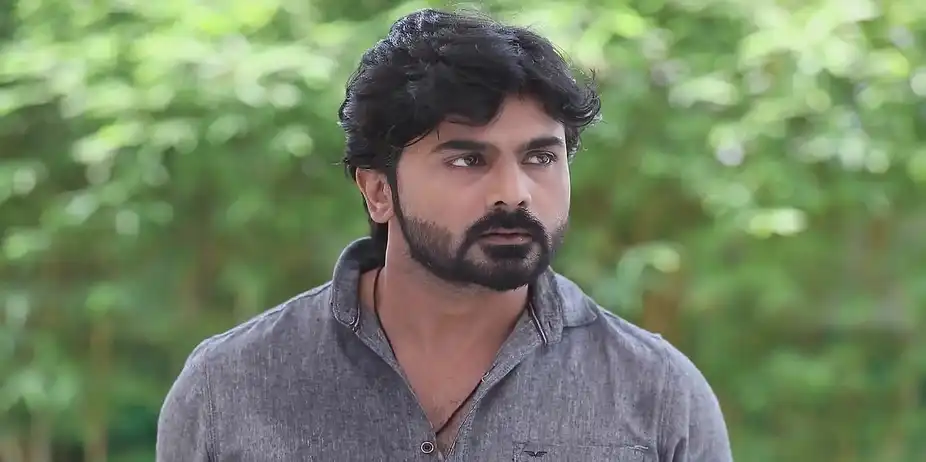 Parvatham Lies to Rasu - Mounam Pesiyadhe