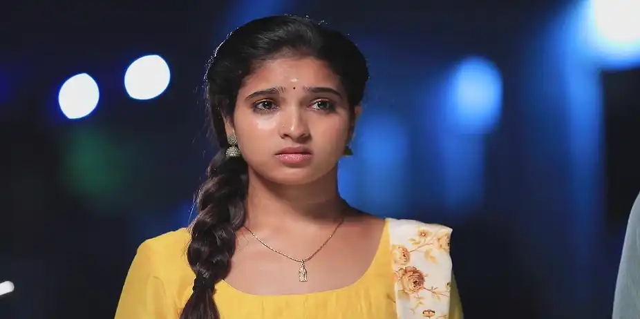 Gunasekaran Scolds Nandini - Manasellam