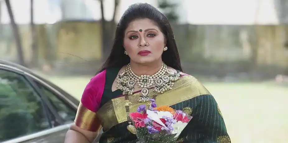 Chamundeshwari is Shocked to see Maya - Maari