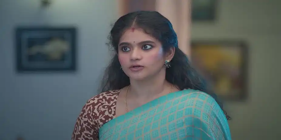 Kanmani Gets Agitated - Veera