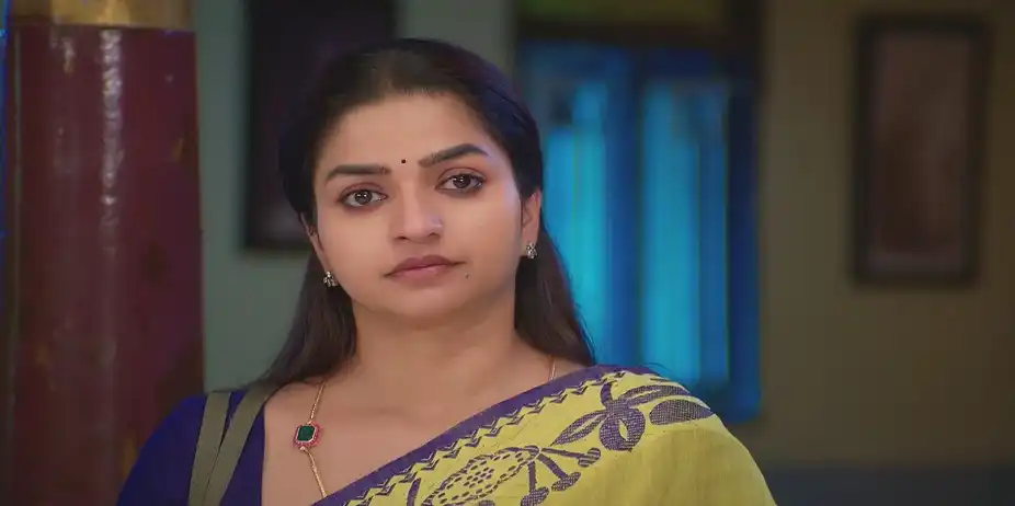 Venkatesan Stages an Act - Anna
