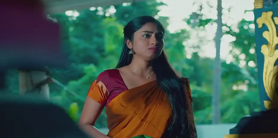 Will Prathapa Varma Help Rithika? - Akale