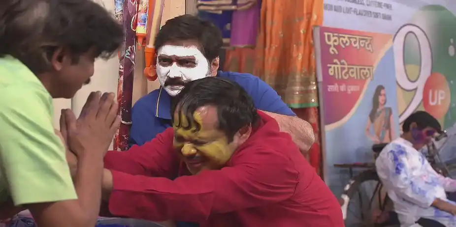 Happu and Beni Thrash the Shopkeeper - Happu Ki Ultan Paltan