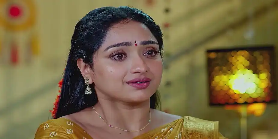 Trinayani Recalls Her Memories on Touching Gayatri - Trinayani