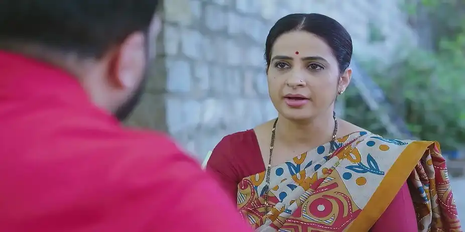 Santosh's Suggestion Annoys Veena - Lakshmi Nivasa