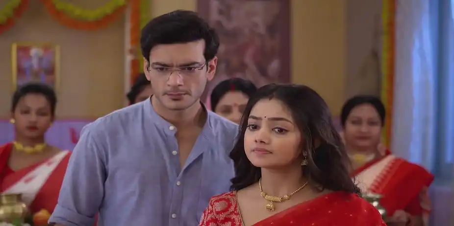 Rohit and Phulki Pour Water on Bholanath - Phulki
