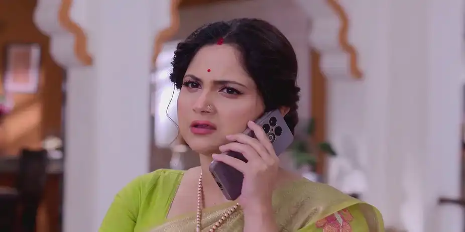 Barnomala's Death Distresses Shyamoli - Kon Gopone Mon Bheseche