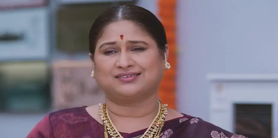 Lakshmi and Shriniwas Praise Sinchana - Lakshmi Niwas