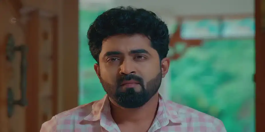 Rithika Hits Deepak - Akale