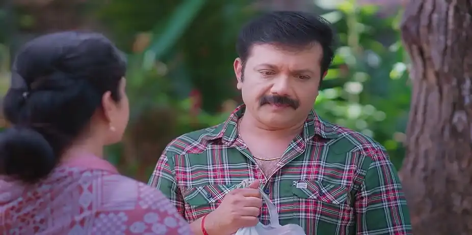 Prakash and Vandana Discuss Jagan - Manathe Kottaram