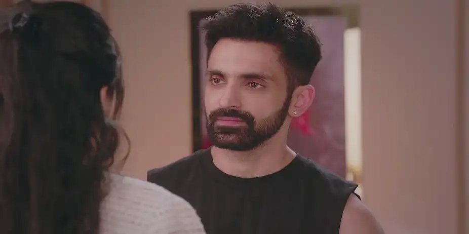 Virat's Pretence in front of Manvi - Kaise Mujhe Tum Mil Gaye