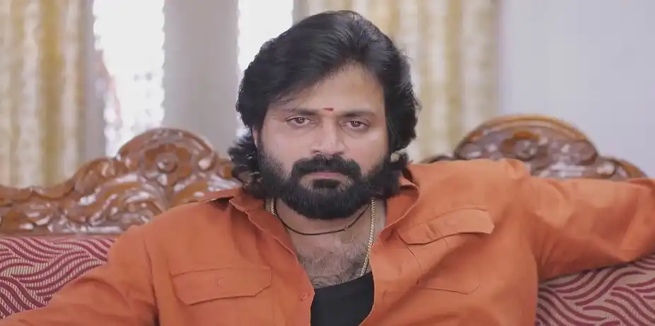 Lakshmi Reveals the Truth - Idhayam