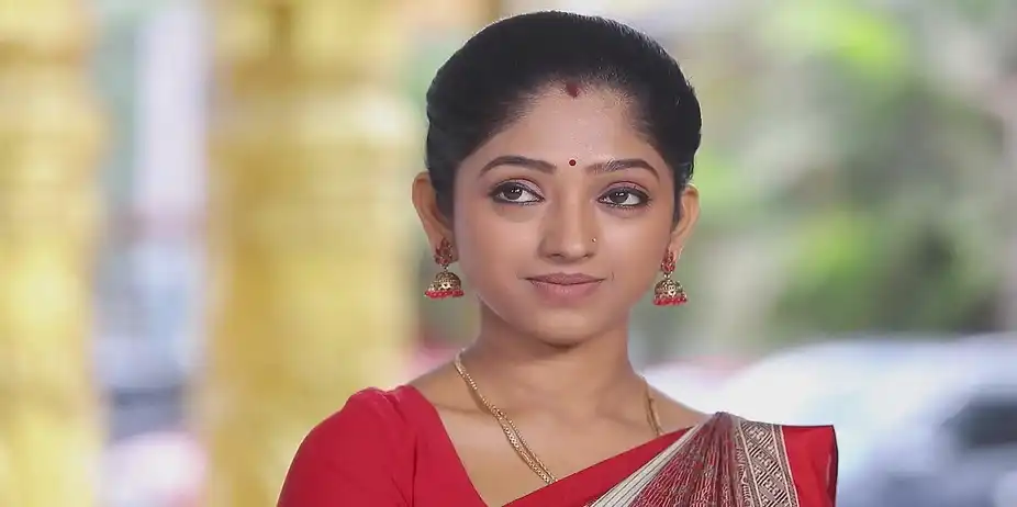 Rani Exposes Suhasini - Ninaithale Innikkum